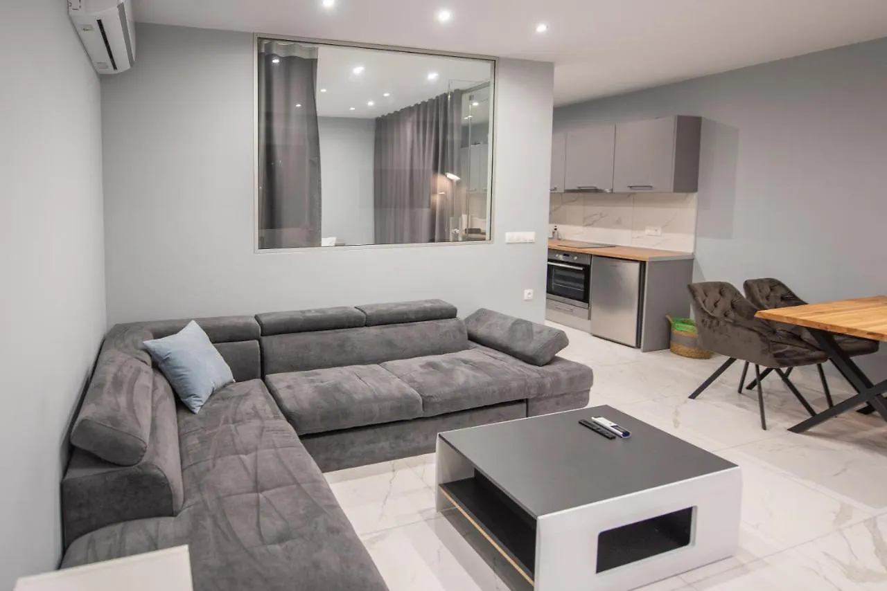Sea & City Luxury Suite Thessaloniki